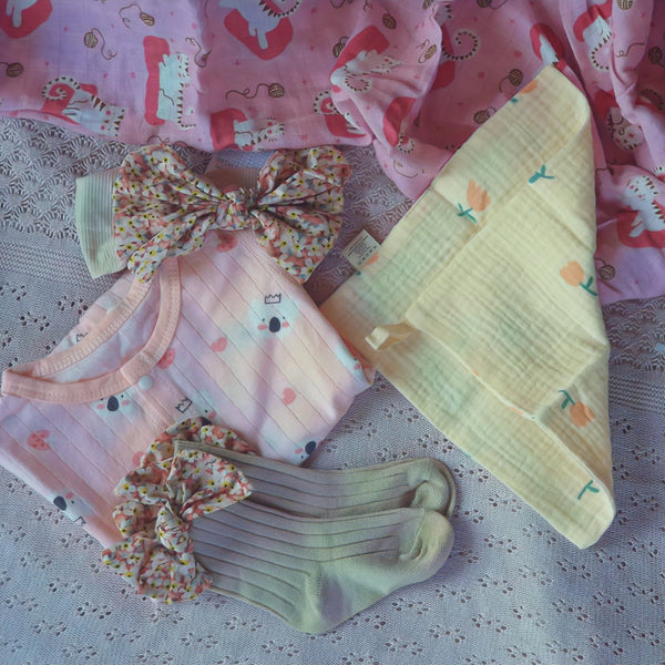 Луксозни подаръци за бебе момиче, подарък за новородено бебе момиче, подарък за погача на бебе момиче, подарък при раждане на бебе, кутия с подаръци за бебе, кутии с подаръци и изненади за момиче бебе