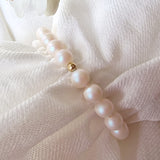 луксозен подарък за бебе, луксозни подаръци за бебе, гривна с перли и злато