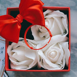 Подарък за момиче рози и гривна със злато, подарък за жена кутия с рози гривна и злато, подарък за майка, подаръци за мама, подарък за 8 март, луксозни подаръци за жени
